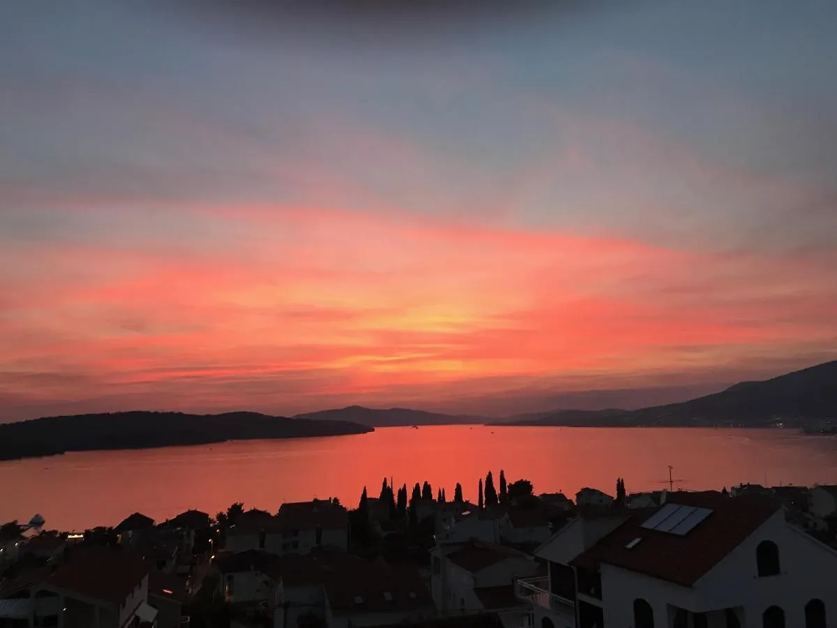 Penthouse Apartment Sunset Bay Trogir